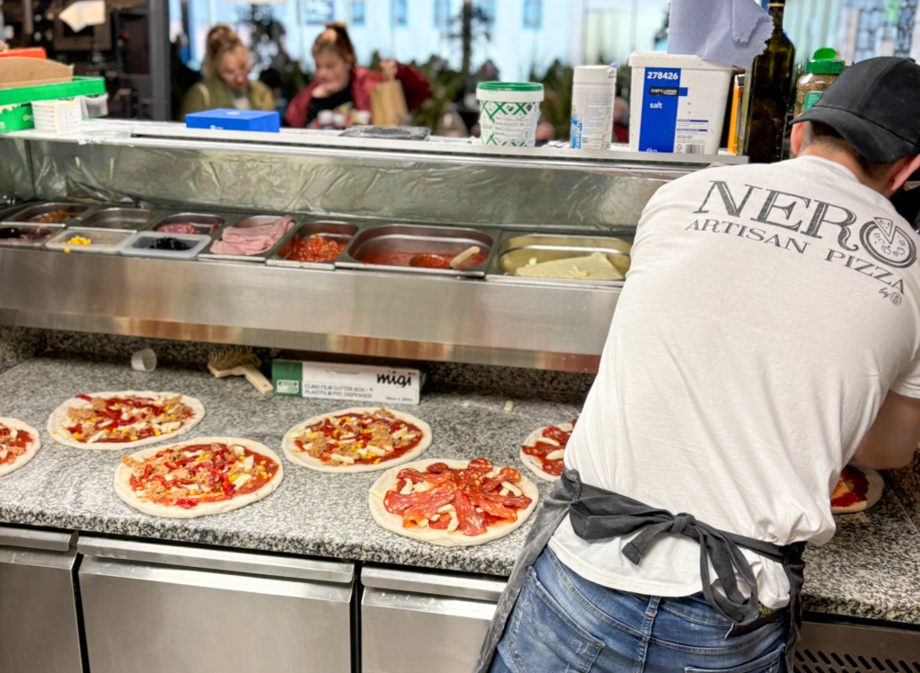 Nero Pizza, pizzerie românească din Barnsley și Doncaster, construită pe rețete clare și ingrediente din Italia